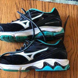 Women Mizuno Wave 7.5 inspire 12